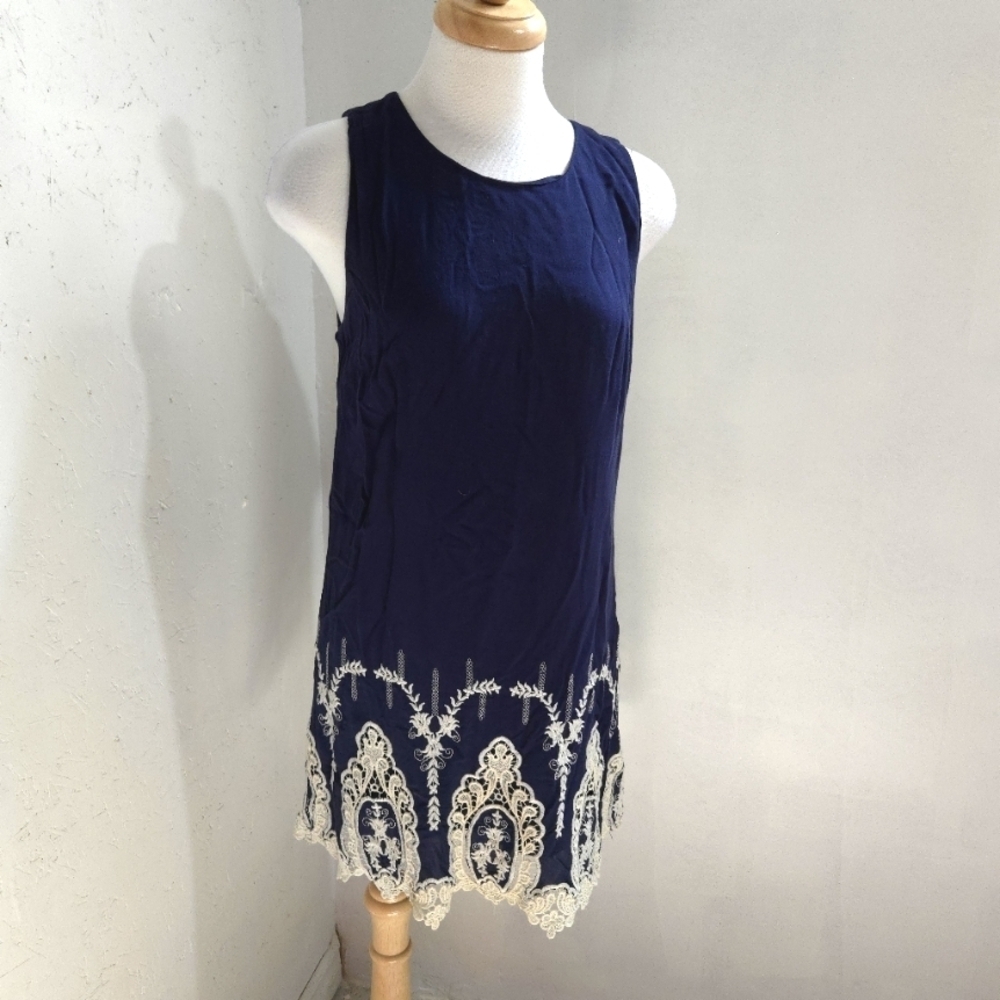 Monteau | Navy Sleeveless Dress with White Embroidery